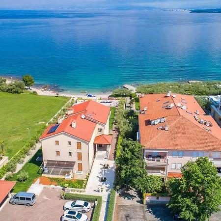 Balu 16 Near The Vantacici